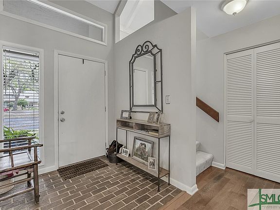 5th image of 33 Dame Kathryn Drive