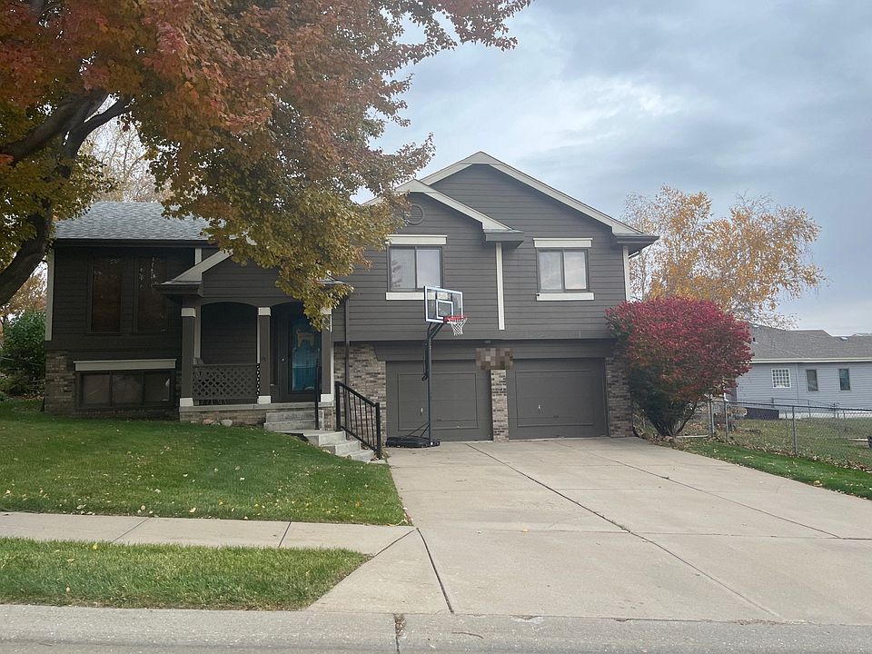 1st image of 3334 N 124th St