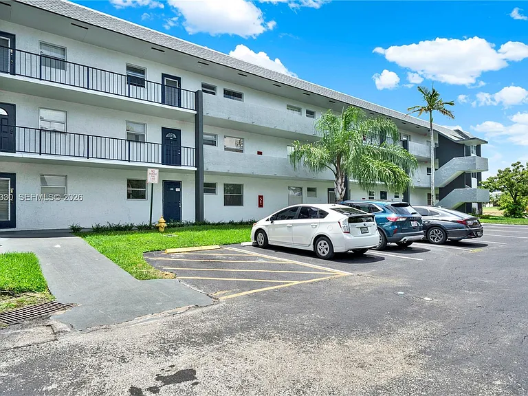 8320 Sands Point Blvd #M107 — Photo 3