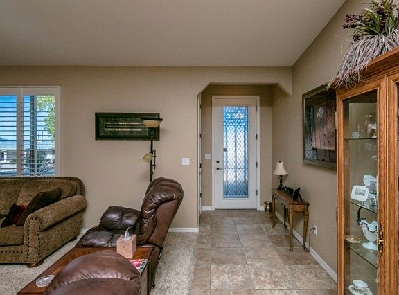 5th image of 3776 Mission Dr S
