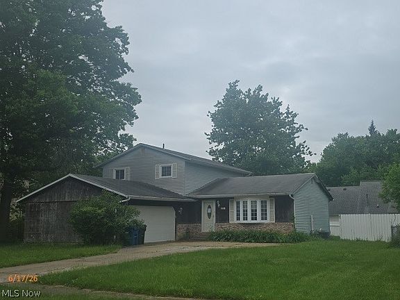 3rd image of 502 Maple Ave
