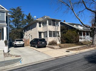 30 E Maple St #2, Alexandria, VA 22301