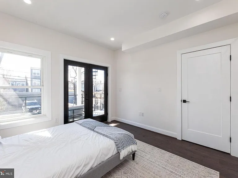 734 Kenyon St NW #2 — Photo 11
