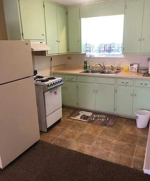 1428 Wiltshire Ave #1 — Photo 4