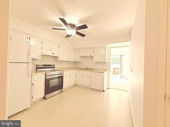 5th image of 33 Park Pl