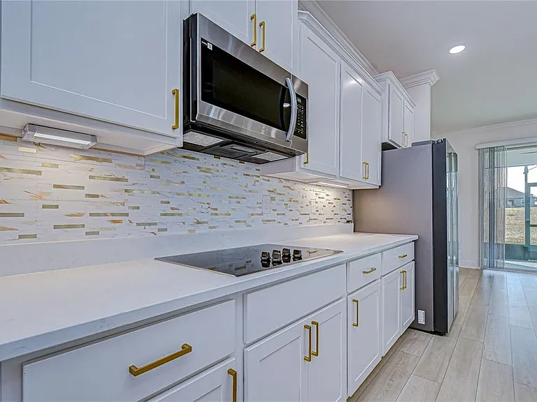 10027 Dolphin Gull Cir — Photo 31