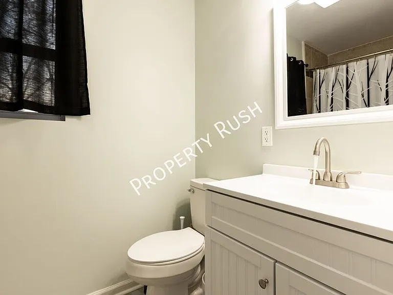 2290 Malibu Dr SE #A — Photo 16