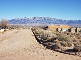 1009 7th St SE, Rio Rancho, NM 87124