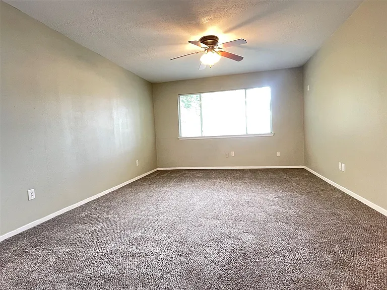 5006 Temple Bell Dr — Photo 15