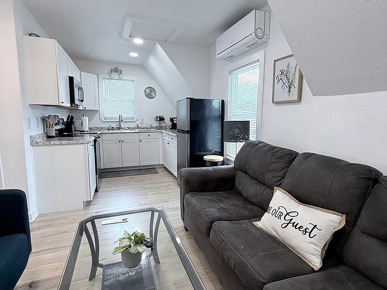 2131 1/2 King Ave #A — Photo 7