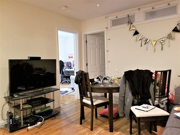 3rd image of 211 Saint Paul St #87