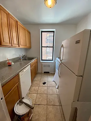 Rented by Queens Apartments Realty LLC | media 17