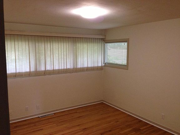 5th image of 1024 NW Joy Ave