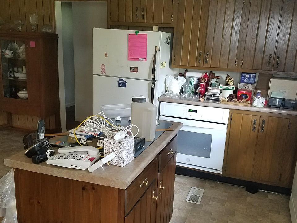2nd image of 116 Fairmor Dr