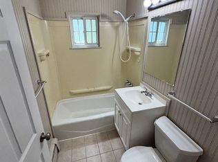 26523 Nagel St, Roseville, MI 48066