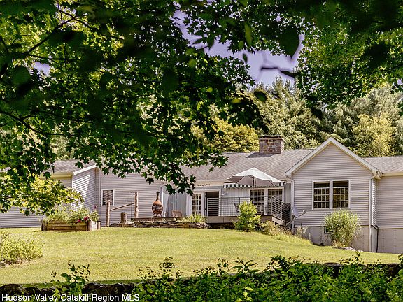 2nd image of 310 Pine Ridge Lane