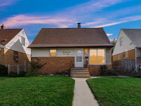 7609 Jarnecke Ave, Hammond, IN 46324