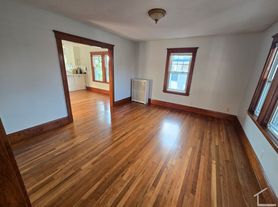 25 Milton St, West Newton, MA