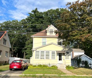 30 Oakwood Street, East Hartford, CT, 06108