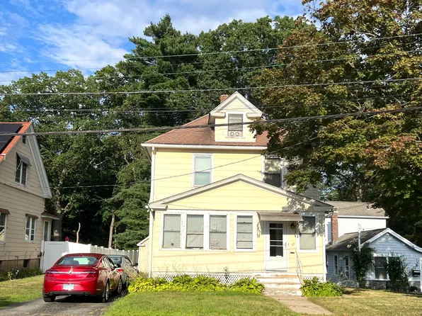 30 Oakwood Street, East Hartford, CT 06108