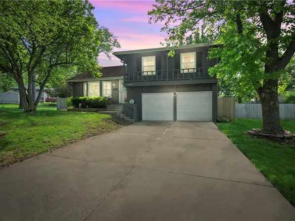 10726 McGee St, Kansas City, MO 64114