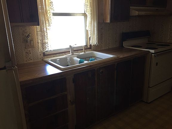 3rd image of 1709 Orange Manor Dr