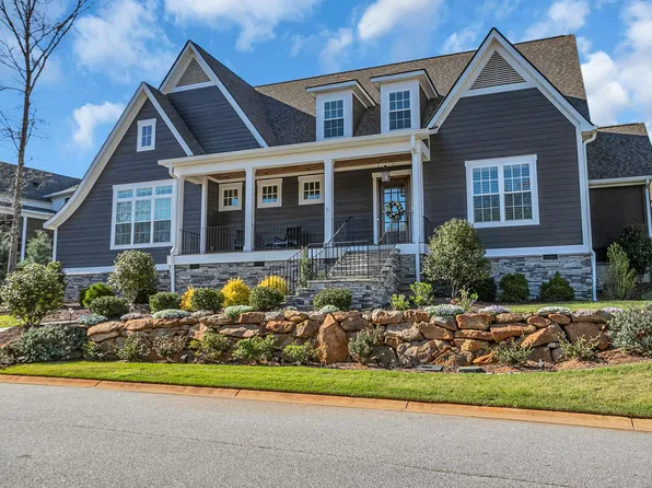 205 Saluda Run Dr, Piedmont, SC 29673