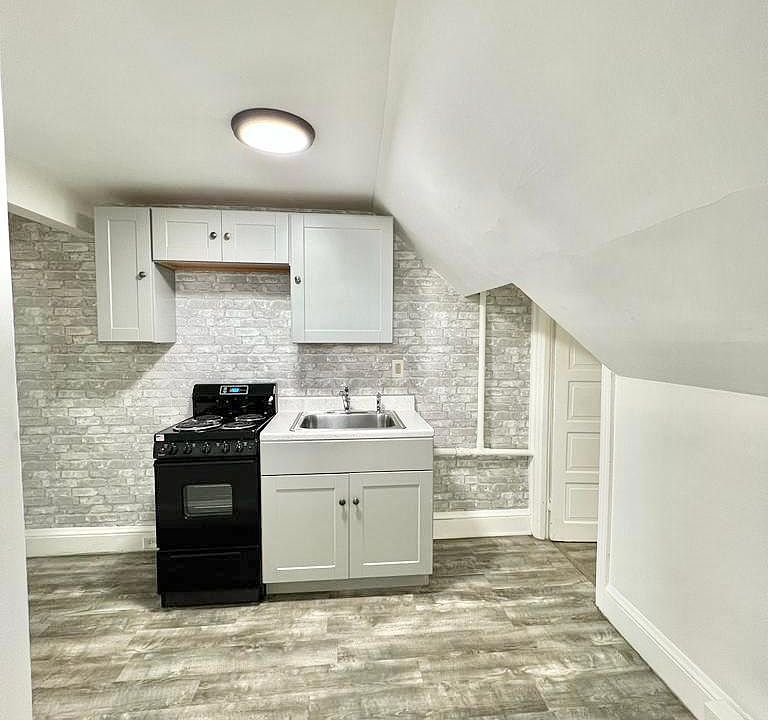 2446 Freemansburg Ave Easton, PA, 18042 Apartments for Rent Zillow