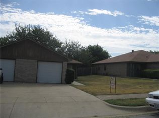 831 White Rock St, Saginaw, TX 76179