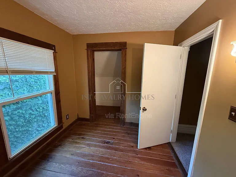 1076 Ackley St #2 — Photo 25