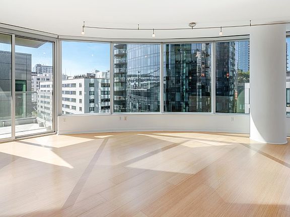 5th image of 301 Main St #10F