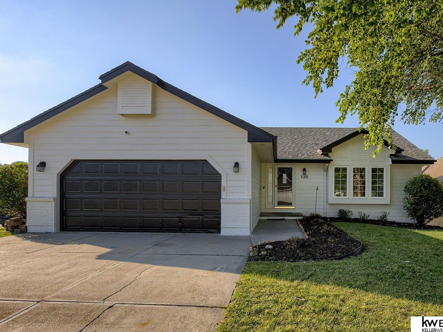 8305 Potter St, Omaha, NE 68122 Zillow