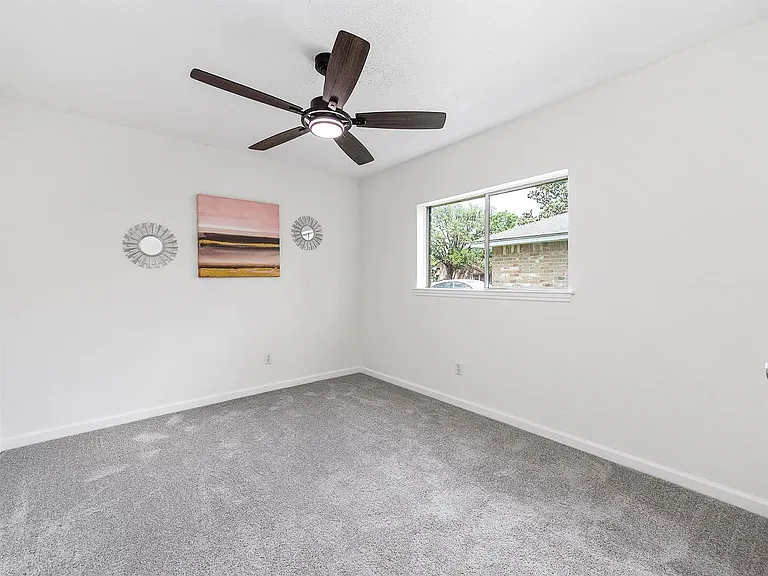 13407 Wells River Dr — Photo 18