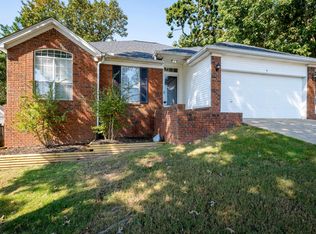 8 Cherry Crest Cv, Little Rock, AR 72211