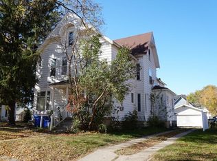 107 7th Ave, Charles City, IA 50616
