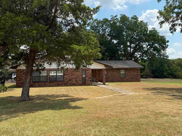 1652 Cornbridge Rd, Nashville, AR 71852