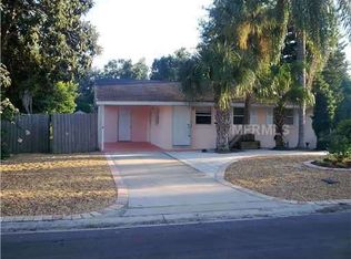 13634 Country Club Dr, Tavares, FL 32778