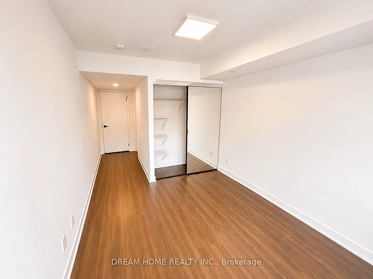 609 Sherbourne St #1004 — Photo 13