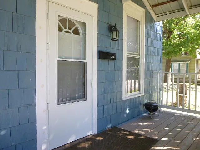 3 bed, 1.5 bath, 1245 sqft, $1,095 — Photo 2