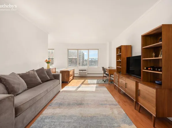 308 West 103rd Street 9B image 2 of 10