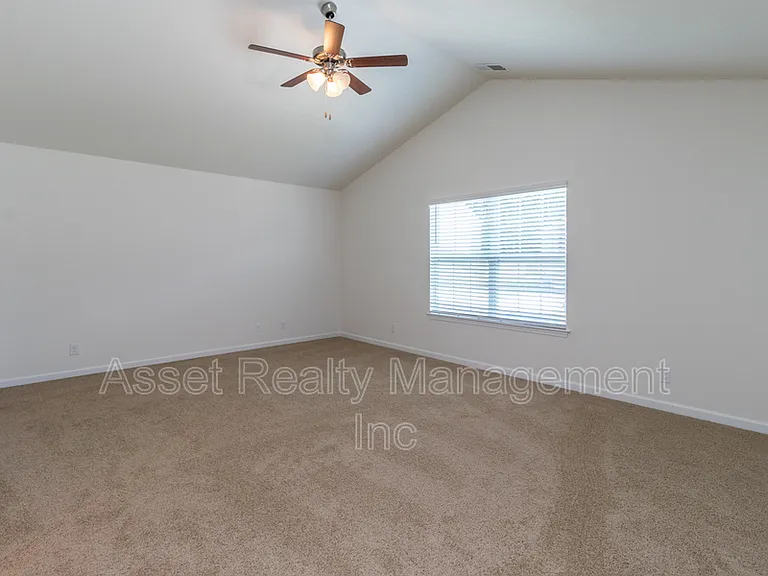 4831 Birchcrest Ln — Photo 26