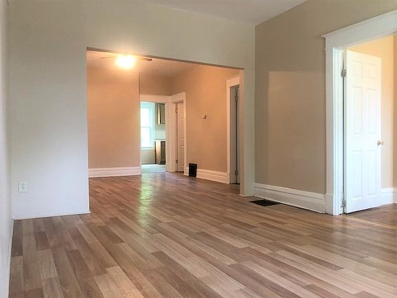 2nd image of 50 Aldrich Pl