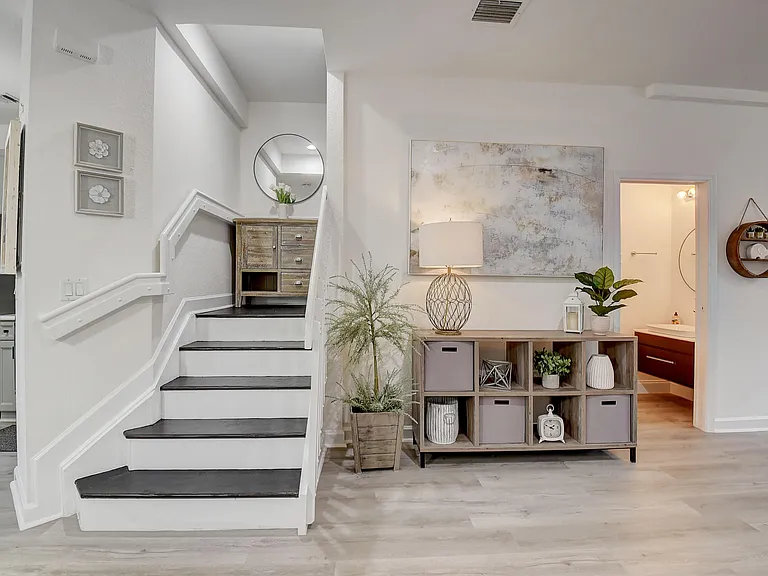 525 Bayfront Dr — Photo 17