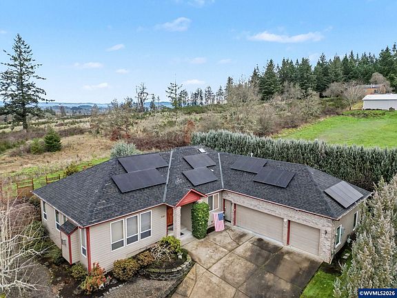 2nd image of 3393 NW Summerhill Pl