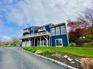 26 J H Dwyer Dr #12G, Middletown, RI 02842