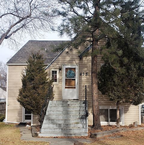 1st image of 423 1/2 Alderson Ave