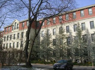 15 Higgins St APT 302, Smithfield, RI 02917