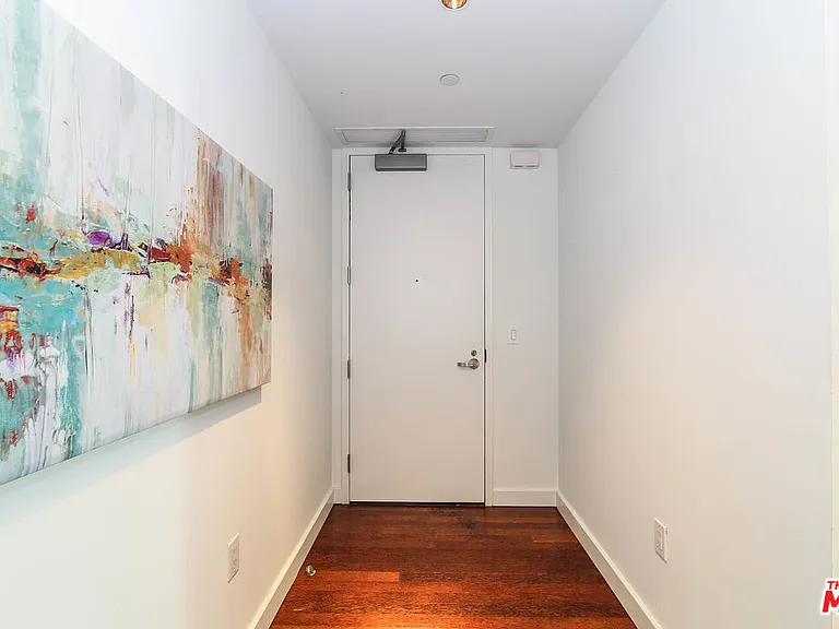 6250 Hollywood Blvd #11N — Photo 8