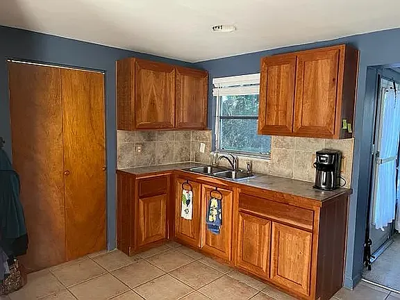 2079 Bendway Dr — Photo 11