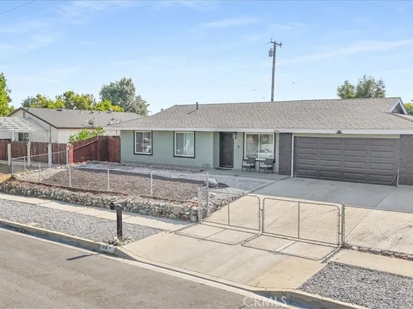 806 S Sandalwood Ave, Bloomington, CA 92316